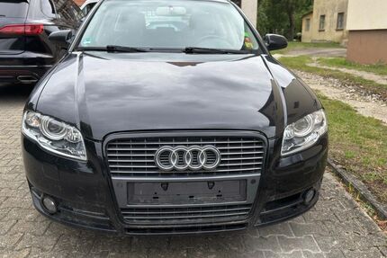 Audi A4 310.000 km 1.800 € Ditzingen 71254