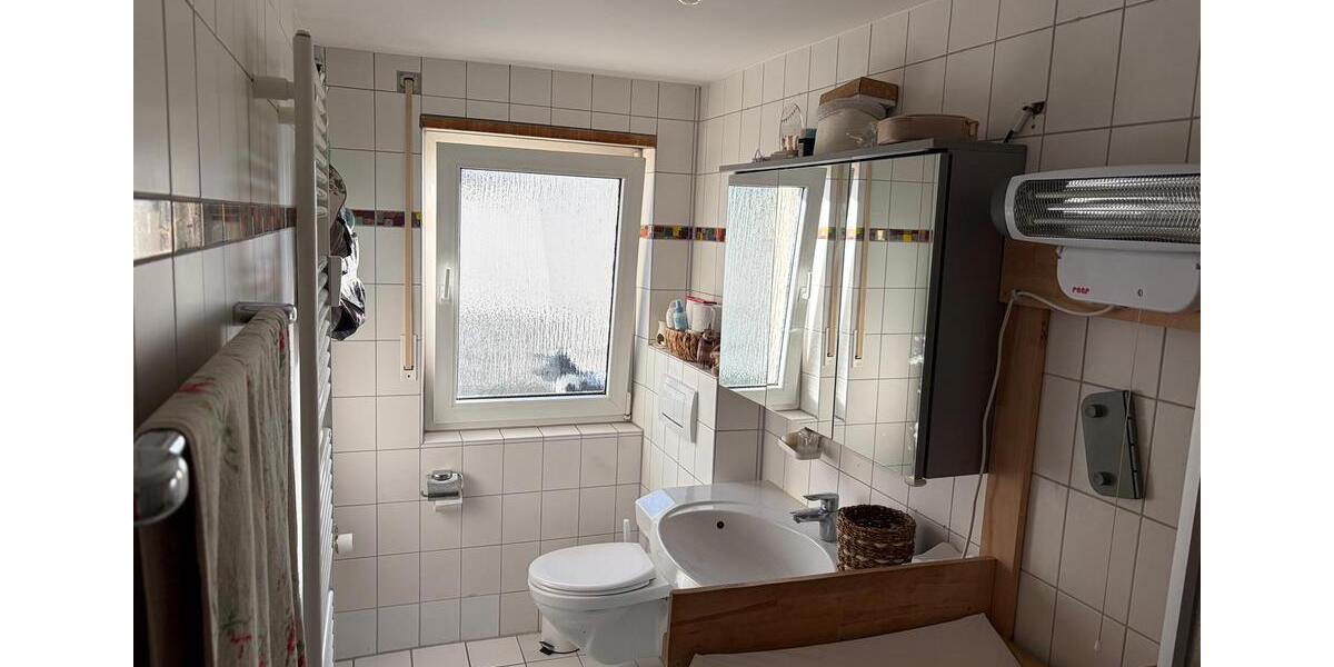 Dachgeschoßwohnung Ludwigsburg Pflugfelden - 3 Zimmer, 67 m&sup2;, 850&euro; | Angebot:27619191