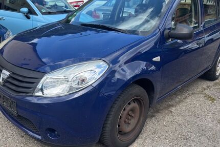 Dacia Sandero 137.588 km 1.295 € Altensteig 72213