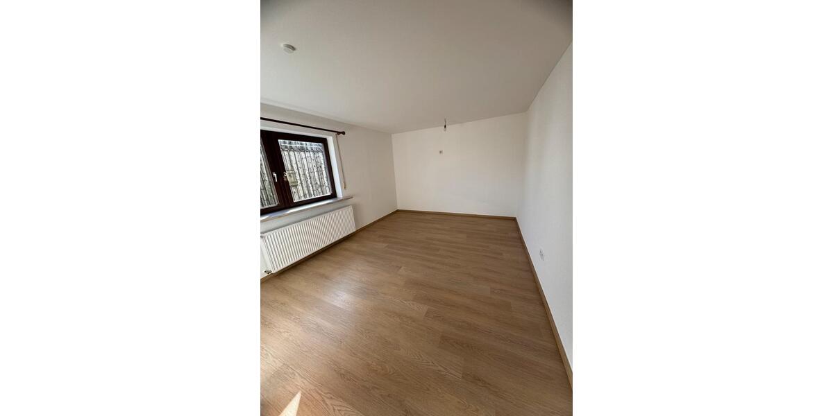 Etagenwohnung Calw - 3 Zimmer, 88 m&sup2;, 1.208&euro; | Angebot:26302572