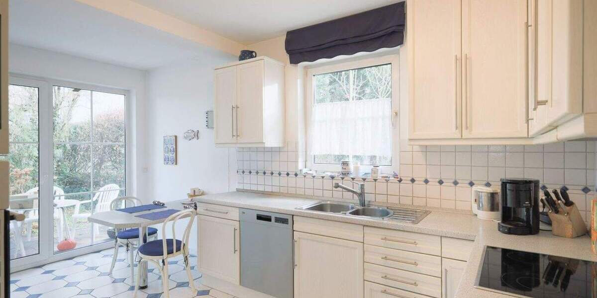 Einfamilienhaus Leonberg Ramtel - 6 Zimmer, 170 m&sup2;, 990.000&euro; | Angebot:24684442