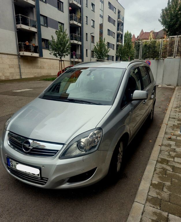Opel Zafira 135.000 km 5.490 € Stuttgart 70191