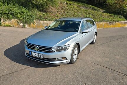 VW Passat 272.000 km 8.200 € Stuttgart 70329