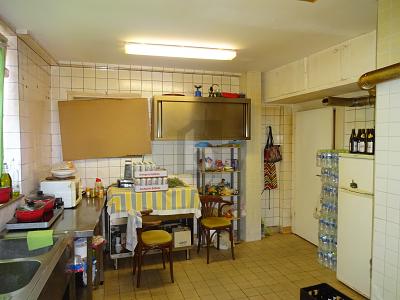 LOKAL MIT WohnungSUMBAUOPTION