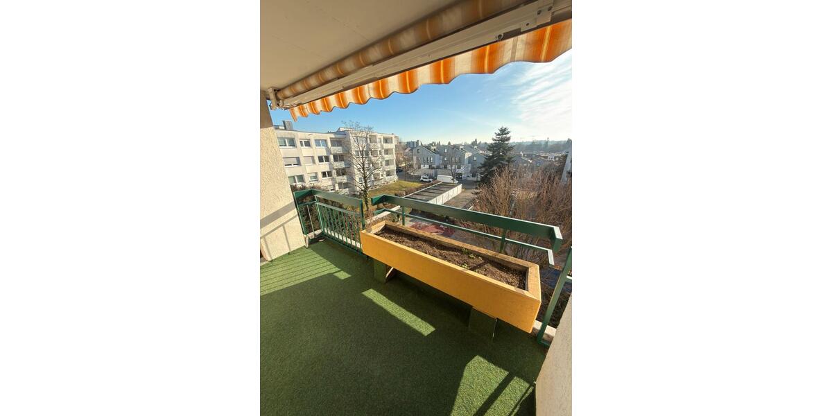 Etagenwohnung Ludwigsburg Eglosheim - 3.5 Zimmer, 84 m&sup2;, 1.050&euro; | Angebot:25892355