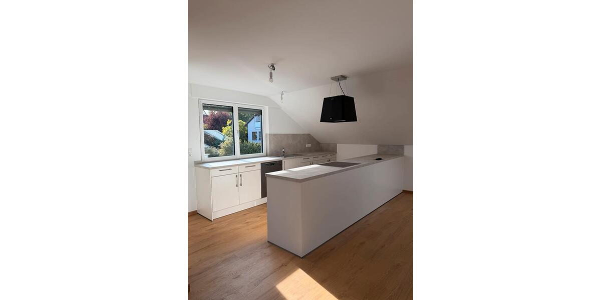 Dachgeschoßwohnung Dußlingen - 2.5 Zimmer, 80 m&sup2;, 1.000&euro; | Angebot:27592938