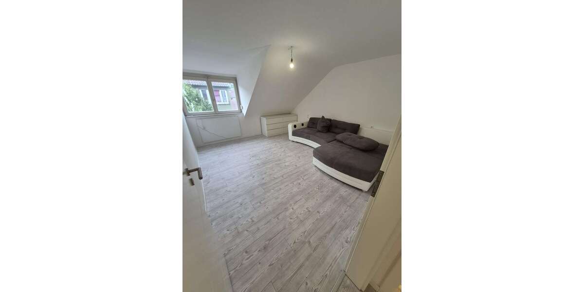 Etagenwohnung Pforzheim - 3 Zimmer, 60 m&sup2;, 650&euro; | Angebot:27032924