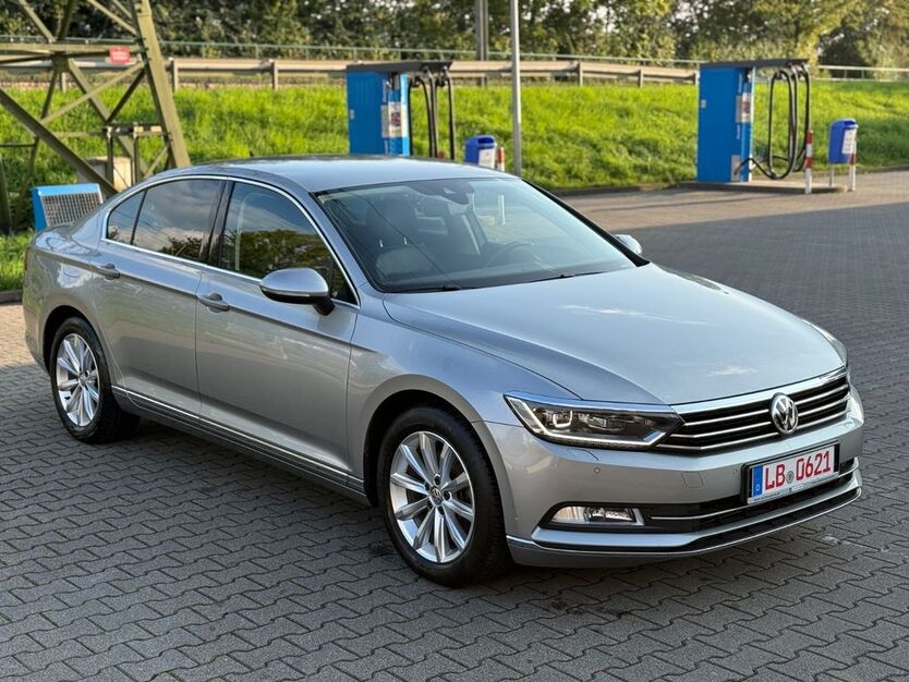 VW Passat 220.878 km 12.700 € Remseck 71686