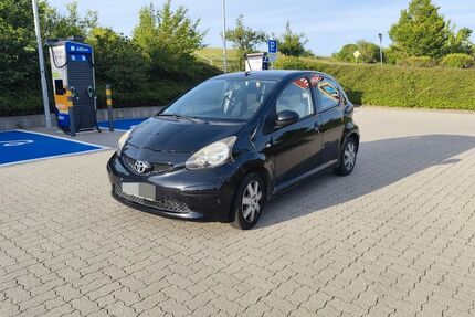 Toyota Aygo (X) 107.115 km 1.990 &euro; Stuttgart 77031