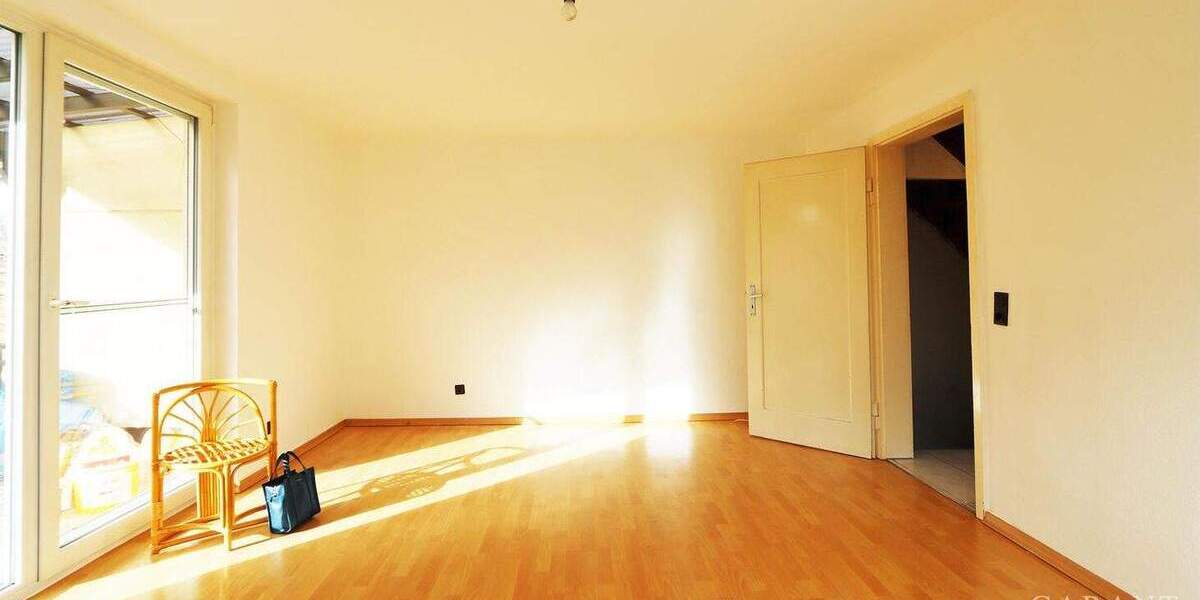Doppelhaushälfte Vaihingen an der Enz - 4 Zimmer, 90 m&sup2;, 960&euro; | Angebot:25117023