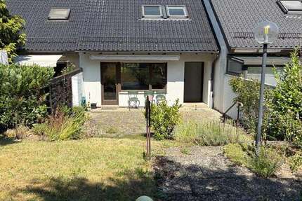 Haus Stuttgart Botnang - 5 Zimmer, 150 m&sup2;, 2.500&euro; | Angebot:26189145