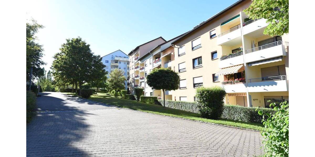 Etagenwohnung Böblingen Böblingen (Stadt) - 2 Zimmer, 61 m&sup2;, 750&euro; | Angebot:26188745