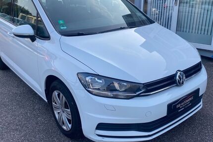 VW Touran 213.000 km 8.700 € Markgröningen 71706