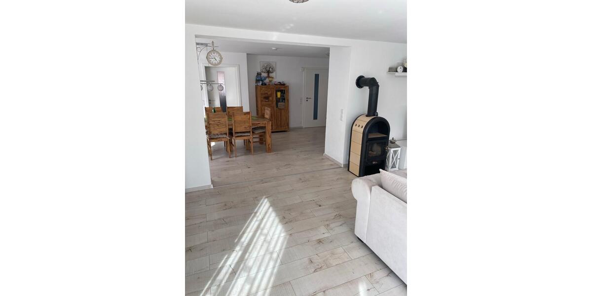 Doppelhaushälfte Calw - 6 Zimmer, 140 m&sup2;, 530.000&euro; | Angebot:26512381