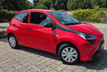 Toyota Aygo (X) 16.000 km 9.200 &euro; Hemmingen 71282