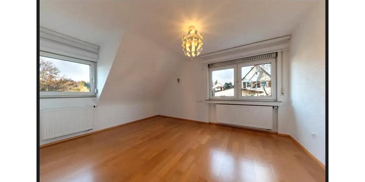 Reihenhaus Leonberg - 5 Zimmer, 132 m&sup2;, 698.000&euro; | Angebot:26817409