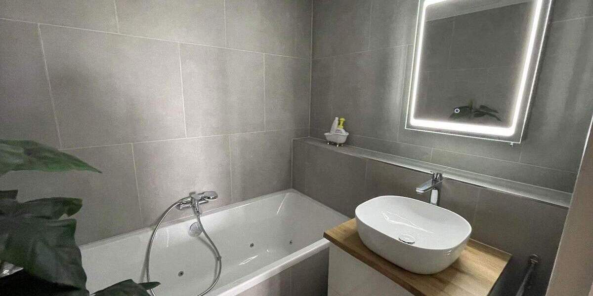 Top modernisierte 4 Zimmer Wohnung am Stadtrand mit super Aussicht, provisionsfrei 4 zimmer