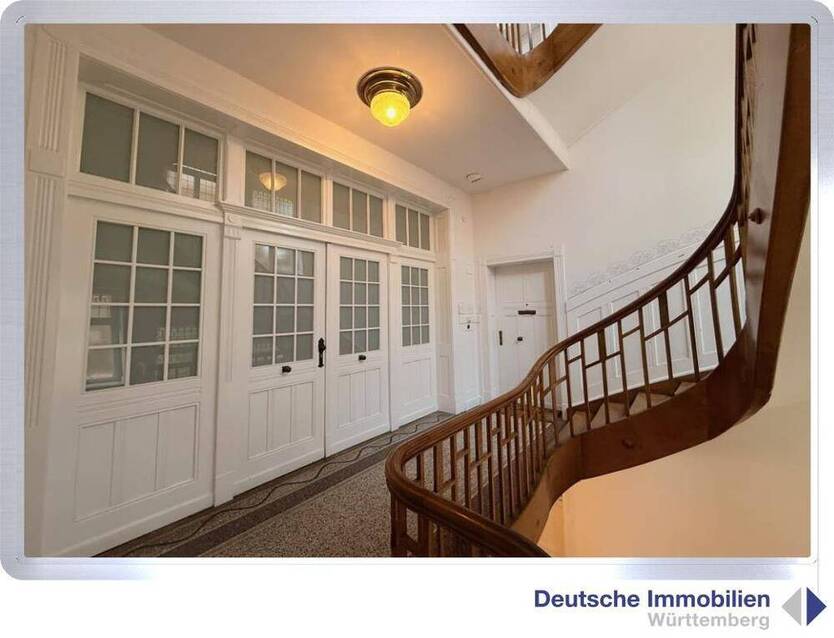Spektakuläre 5,5 Zimmer-DG-Mietwohnung mit Terrasse und Traumblick in Stuttgart-Süd