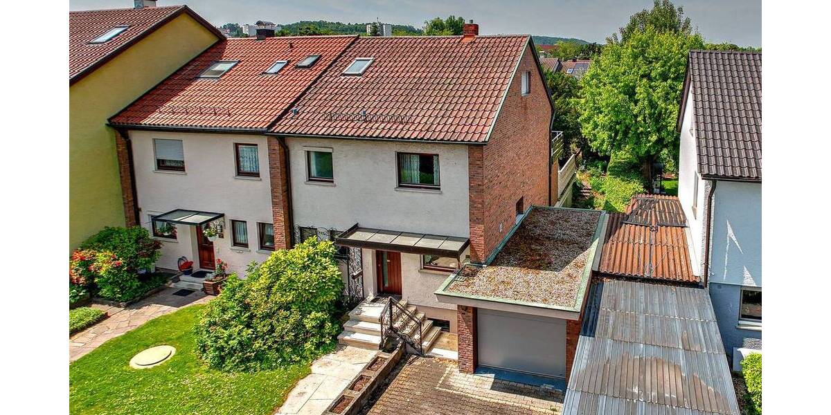 Großzügiges Eckhaus mit viel Platz, Garten und Potenzial 6 zimmer