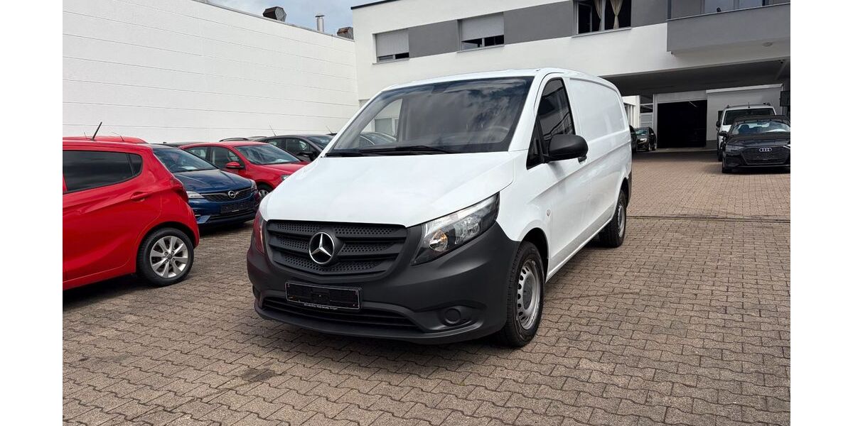 Mercedes-Benz Vito 50.301 km 12.795 &euro; Stuttgart 70597