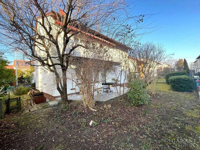 Haus zum Kaufen in Ditzingen 695.000 € 225 m²