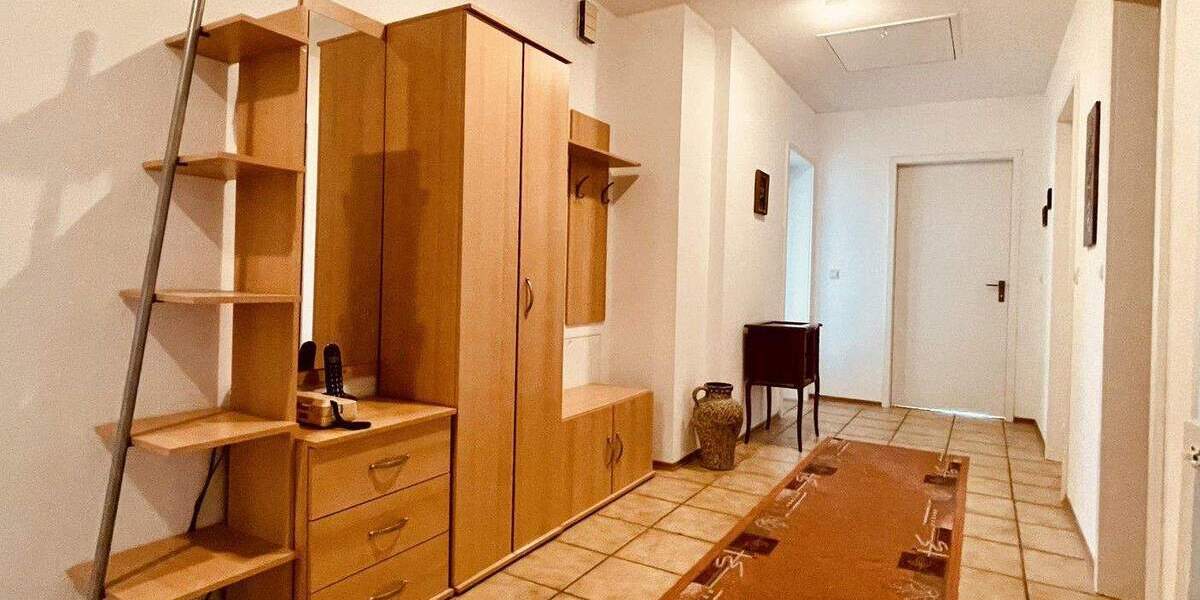 Reihenendhaus Simmozheim - 7 Zimmer, 176 m&sup2;, 599.000&euro; | Angebot:25657345