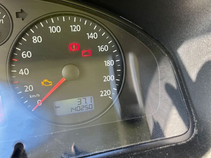 VW T5 Transporter 140.000 km 12.999 € Pforzheim 75172