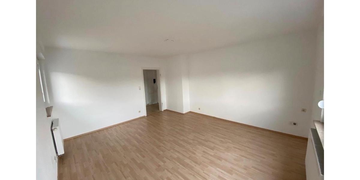 Etagenwohnung Esslingen am Neckar Brühl - 3 Zimmer, 64 m&sup2;, 1.100&euro; | Angebot:25953949