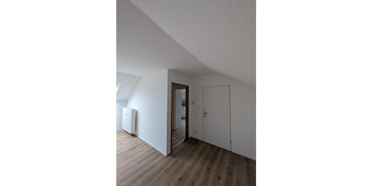Dachgeschoßwohnung Metzingen - 1.5 Zimmer, 40 m&sup2;, 590&euro; | Angebot:26325750