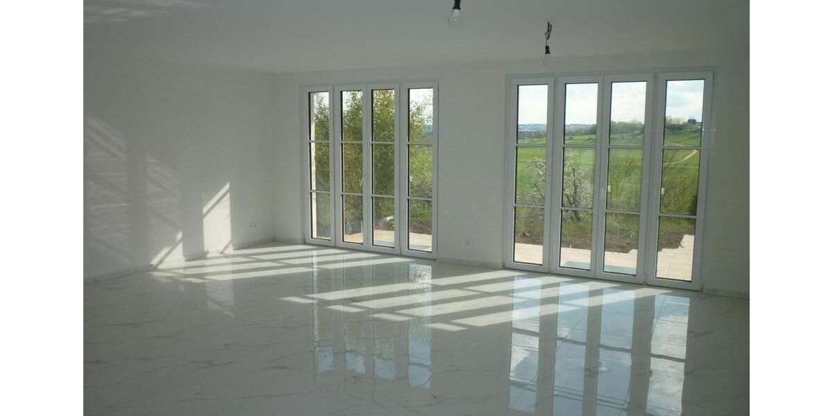 Reihenhaus Ostfildern - 8 Zimmer, 250 m&sup2;, 4.700&euro; | Angebot:26399281