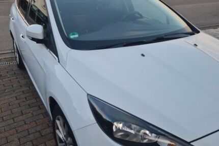 Ford Focus 90.000 km 7.990 &euro; Gäufelden 71126
