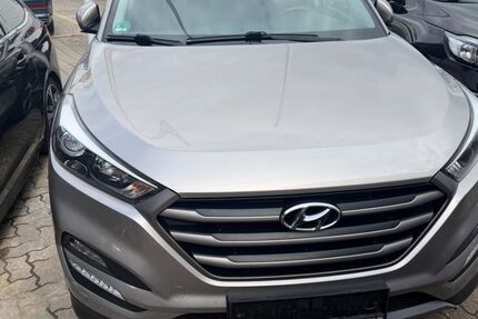 Hyundai TUCSON 95.000 km 14.980 &euro; Böblingen 71034