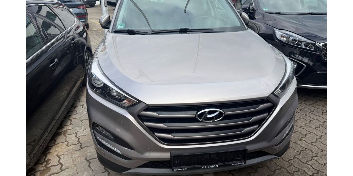 Hyundai TUCSON 95.000 km 14.980 &euro; Böblingen 71034