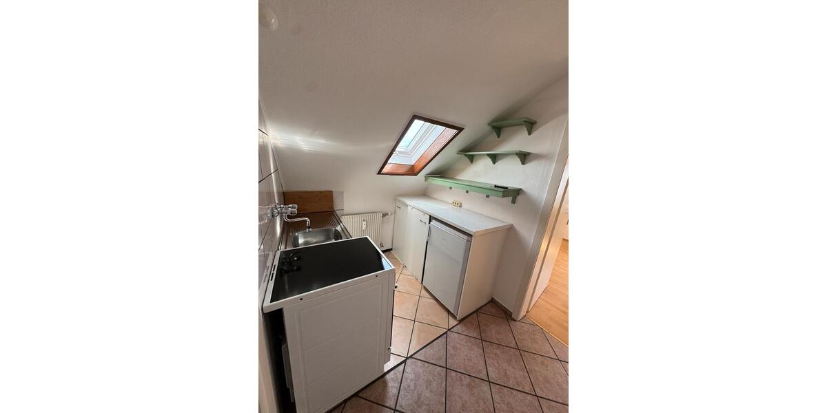 Dachgeschoßwohnung Waldenbuch - 2 Zimmer, 54 m&sup2;, 700&euro; | Angebot:26587026
