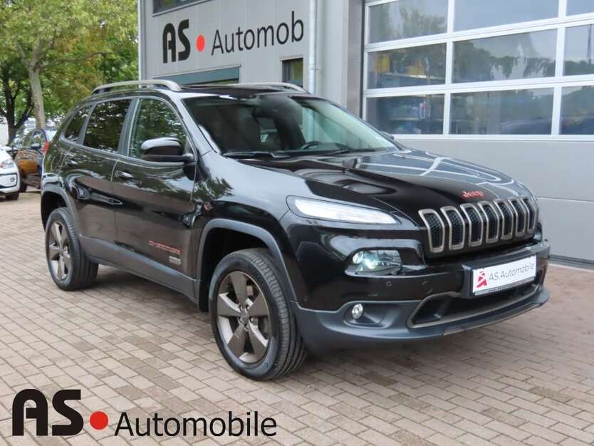 Jeep Cherokee 151.442 km 14.790 € Stuttgart 70329