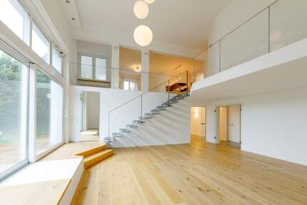 Haus Stuttgart Degerloch - 9 Zimmer, 411 m&sup2;, 2.490.000&euro; | Angebot:23987390