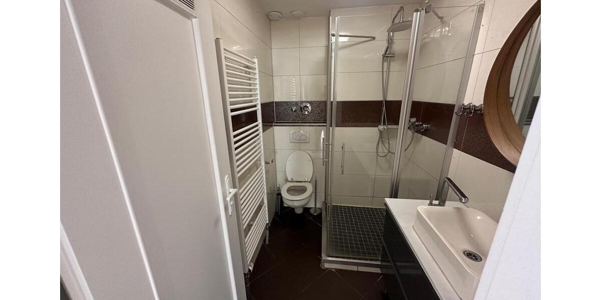 Maisonettenwohnung Stuttgart Luginsland - 5 Zimmer, 125 m&sup2;, 1.650&euro; | Angebot:25861418