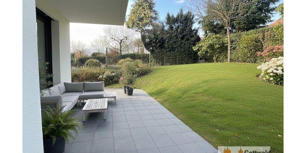 Doppelhaushälfte Esslingen am Neckar Rüdern - 4 Zimmer, 150 m&sup2;, 2.950&euro; | Angebot:24859936