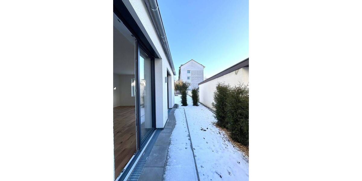 Etagenwohnung Sindelfingen Mitte - 2 Zimmer, 89 m&sup2;, 1.280&euro; | Angebot:26190952