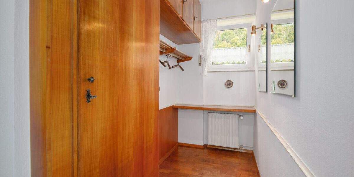 Einfamilienhaus Pforzheim Dillweißenstein - 6 Zimmer, 156 m&sup2;, 640.000&euro; | Angebot:24906961