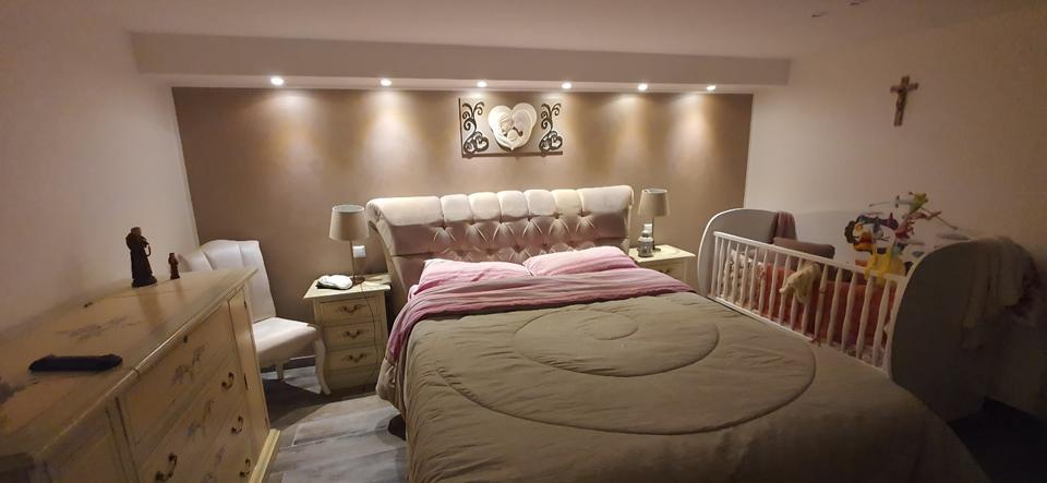 Einfamilienhaus Leonberg - 7.5 Zimmer, 140 m&sup2;, 2.000&euro; | Angebot:25174653