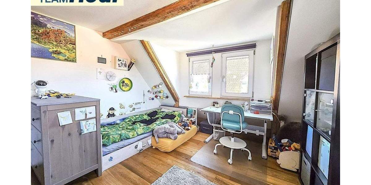 Einfamilienhaus Reutlingen Sondelfingen - 6 Zimmer, 180 m&sup2;, 699.000&euro; | Angebot:25865087