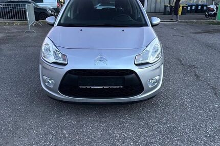 Citroen C3 147.000 km 2.900 € Fellbach 70736