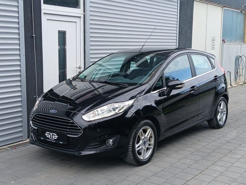 Ford Fiesta 114.550 km 6.390 € Ditzingen 71254