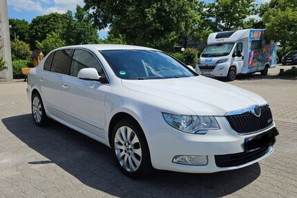 Skoda Superb 187.000 km 7.600 &euro; Pforzheim 75181