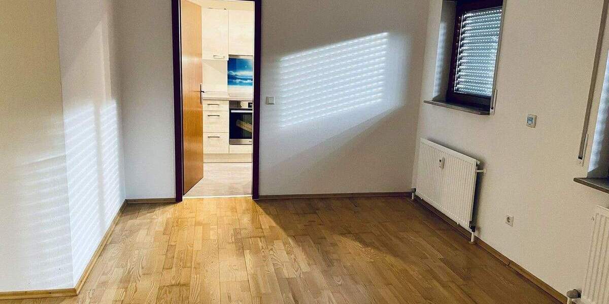 Etagenwohnung Esslingen am Neckar Krummenacker - 2 Zimmer, 64 m&sup2;, 250.000&euro; | Angebot:25823688