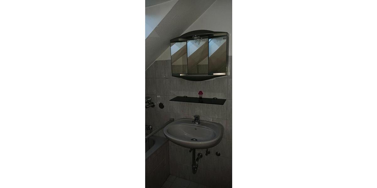 Dachgeschoßwohnung Aichtal - 2 Zimmer, 53 m&sup2;, 125.000&euro; | Angebot:26804420