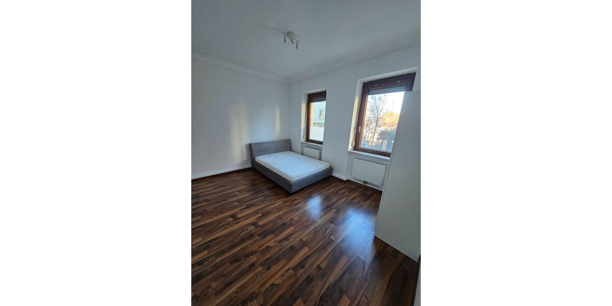 Hochparterre Stuttgart Bopser - 3 Zimmer, 65 m&sup2;, 299.000&euro; | Angebot:24383523