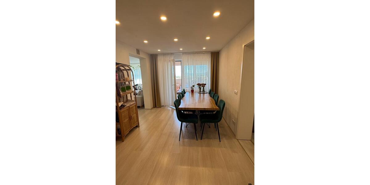 Etagenwohnung Herrenberg - 3.5 Zimmer, 88 m&sup2;, 1.350&euro; | Angebot:26330138