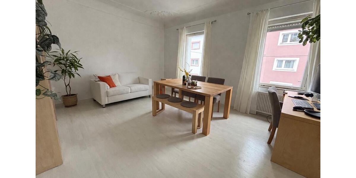 Etagenwohnung Stuttgart Zuffenhausen - 2.5 Zimmer, 84 m&sup2;, 930&euro; | Angebot:25962214